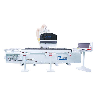 Harga yang bagus Anti Chip Kayu Kabinet Pintu Frame Mesin Pemotong CNC Saw Milling Center on line