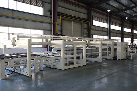 ভালো দাম 5.5 KW স্পিন্ডেল পাওয়ার ডোর সিএনসি মেশিন সিএডি সিএএম সফটওয়্যার এবং 2500 মিমি এক্স 1300 মিমি ওয়ার্কিংএরিয়া সহ দরজা উত্পাদনের জন্য আদর্শ অনলাইন