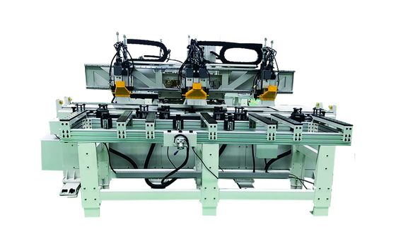İyi bir fiyat. Montajlı Flush Kapı Üretim Makinesi Kilitli Hinge CNC Ahşap Kapı Üretim Makinesi çevrimiçi