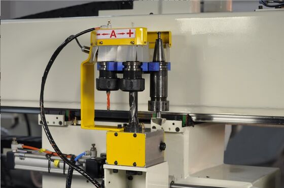 قیمت خوب مرکز ماشین آلات درب چوب DZA ماشین آلات CNC با عملکرد بالا آنلاین